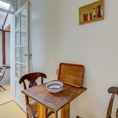 1 Bedroom Cozy In Appartement Gentilly